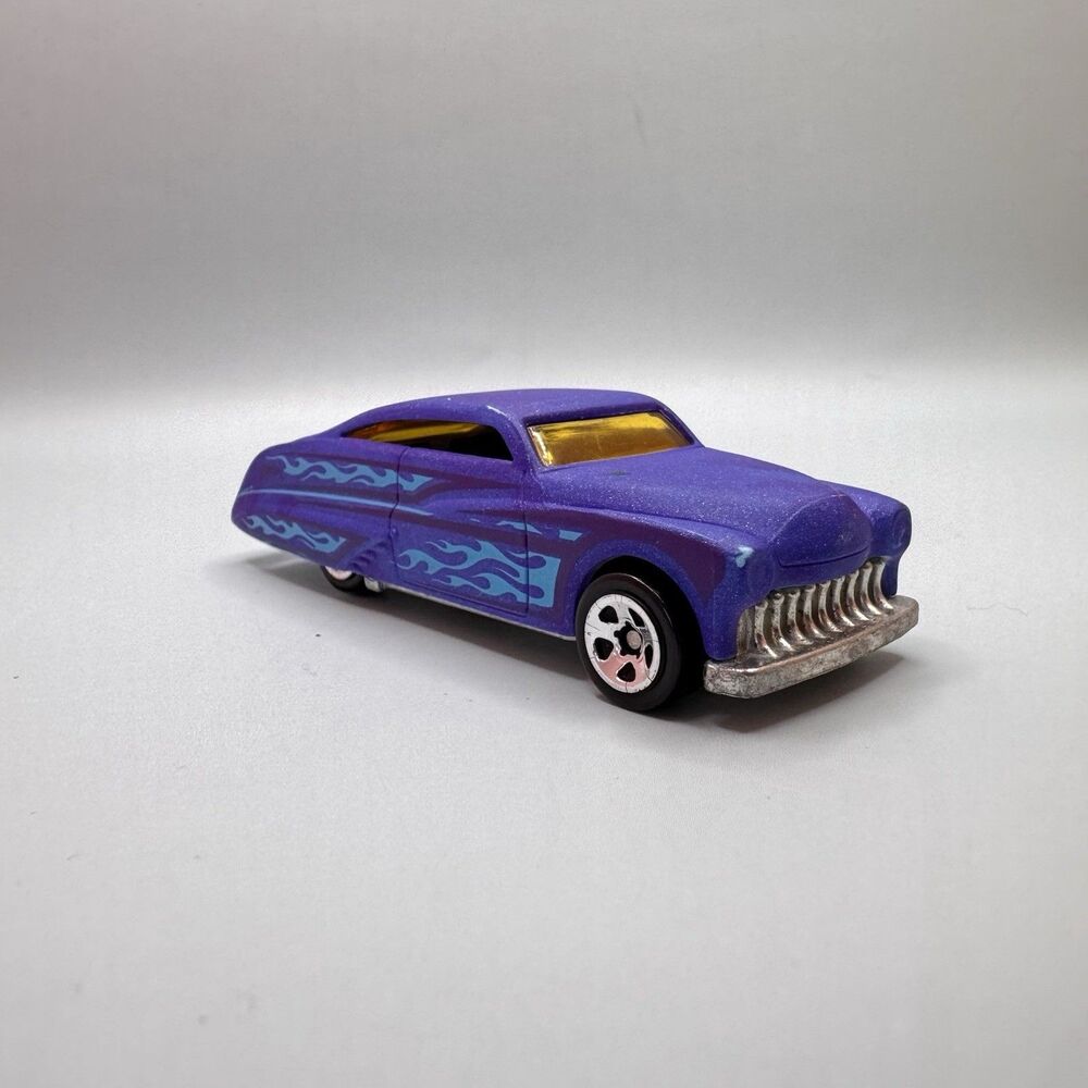 HOT WHEELS Ultimate Gator Car Wash Playset with 1 Color Shifter Car (Bx X) - Picture 8 of 9